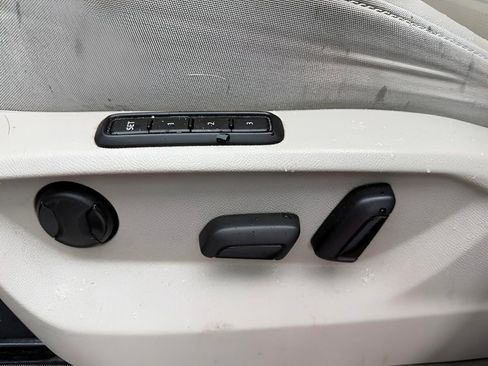 Used 2019 Volkswagen Atlas SEL Premium image 21