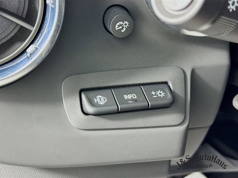 Used 2022 Chevrolet Camaro ZL1 image 10