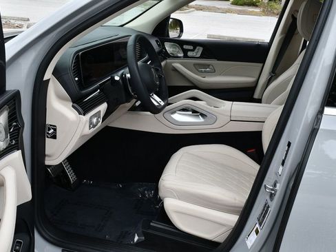 Used 2024 Mercedes-Benz GLE 53 AMG 4MATIC image 51