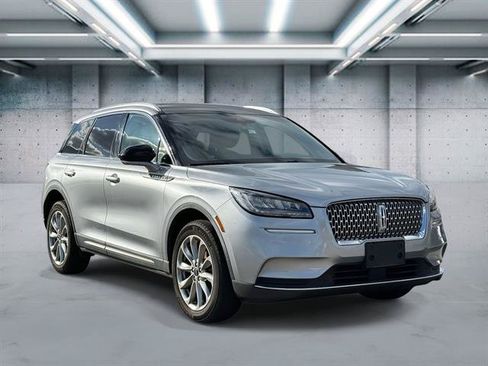 Used 2021 Lincoln Corsair AWD w/ Premium Package image 24