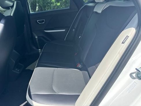 Used 2025 Kia K4 GT-Line w/ GT-Line Premium Package FWD image 7