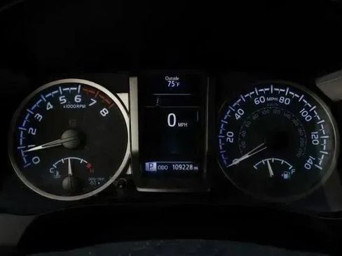 Used 2021 Toyota Tacoma SR5 w/ Trail Edition AWD/4WD image 24