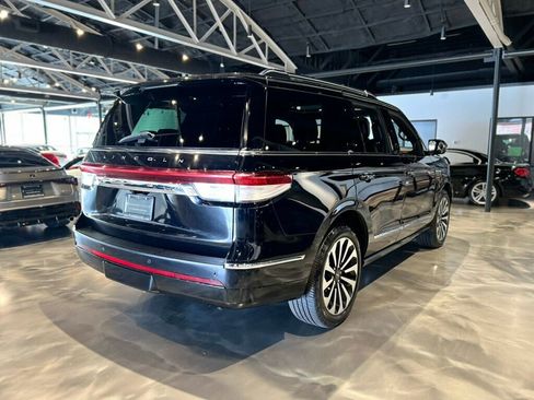 Used 2024 Lincoln Navigator Reserve image 5