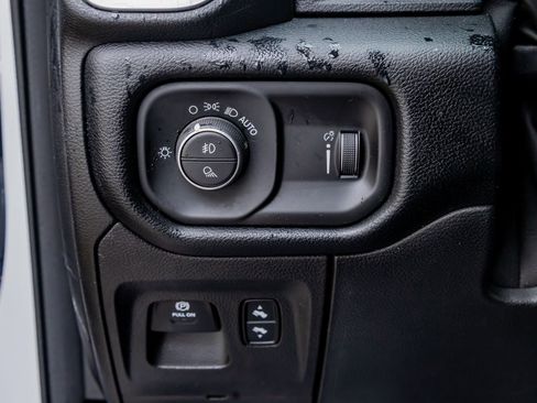Used 2020 RAM 1500 Big Horn AWD/4WD image 21