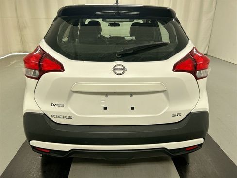 Certified 2019 Nissan Kicks SR w/ SR Premium Package image 20