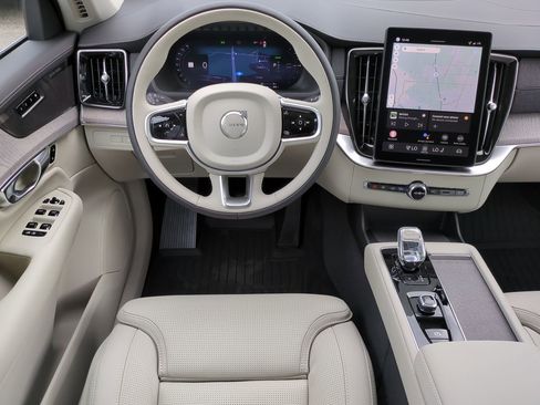 New 2026 Volvo XC90 T8 Ultra image 14