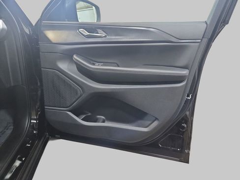 New 2026 Jeep Grand Cherokee L 4WD image 11