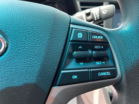 Used 2018 Hyundai Elantra SEL FWD image 24