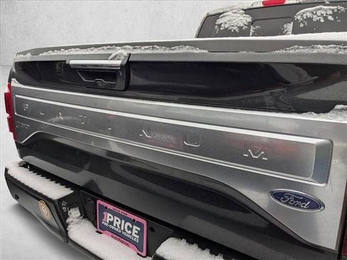 Used 2015 Ford F150 Platinum w/ Equipment Group 701A Luxury image 13