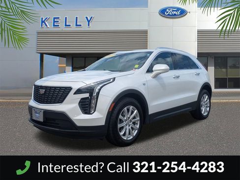 Used 2022 Cadillac XT4 Luxury w/ Cold Weather Package AWD/4WD image 1
