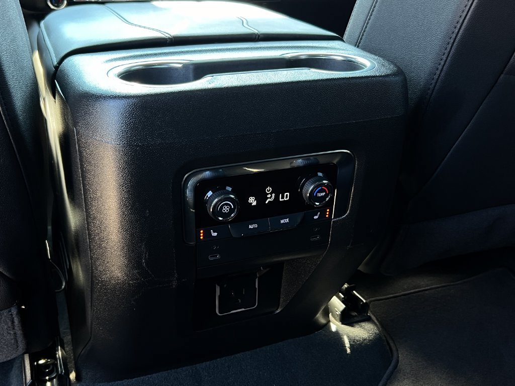 Used 2025 Chevrolet Tahoe LT w/ Comfort Package AWD/4WD image 18