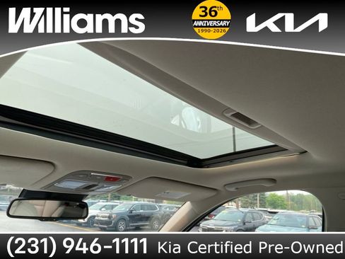 Used 2023 Kia Telluride EX w/ EX Captain's Chair Package AWD/4WD image 19