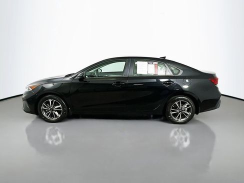 Used 2023 Kia Forte LXS image 5