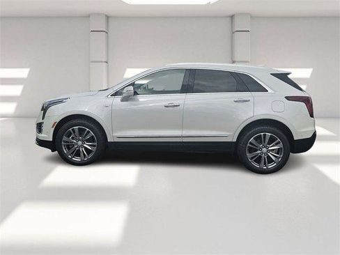 New 2025 Cadillac XT5 Premium Luxury w/ Technology Package image 2