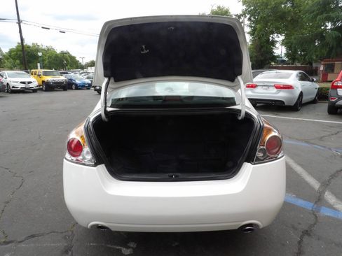 Used 2011 Nissan Altima Hybrid Sedan FWD image 10