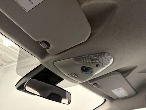 Used 2021 Toyota C-HR LE image 27