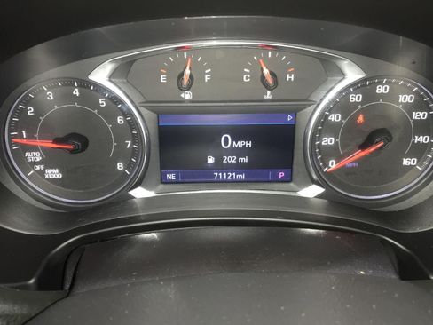 Used 2019 GMC Terrain SLT w/ Preferred Package AWD/4WD image 2