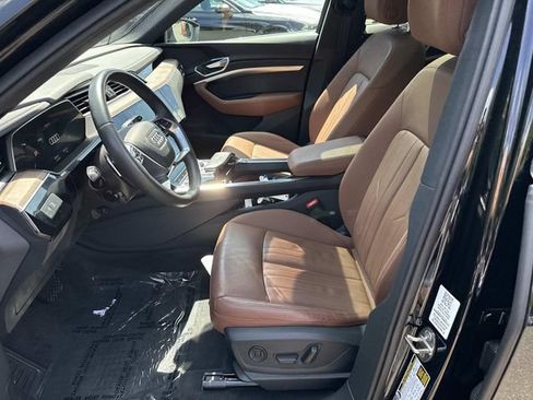 Used 2022 Audi e-tron Premium AWD/4WD image 14