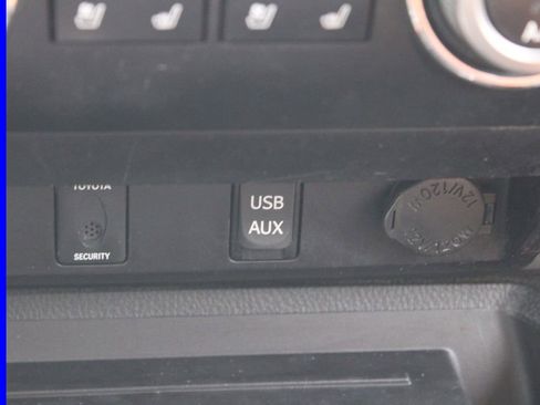 Used 2014 Toyota Tundra 1794 Edition image 37