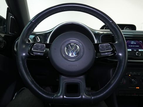 Used 2012 Volkswagen Beetle Turbo FWD image 34