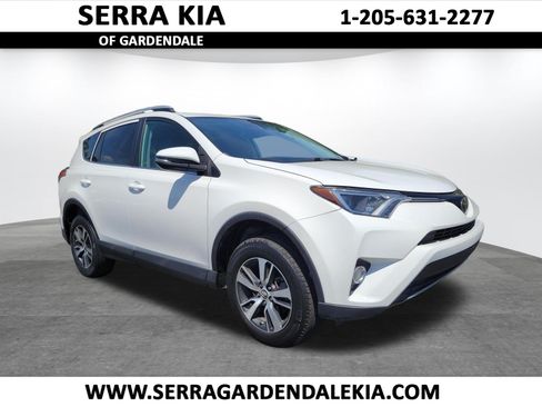 Used 2018 Toyota RAV4 XLE FWD image 1
