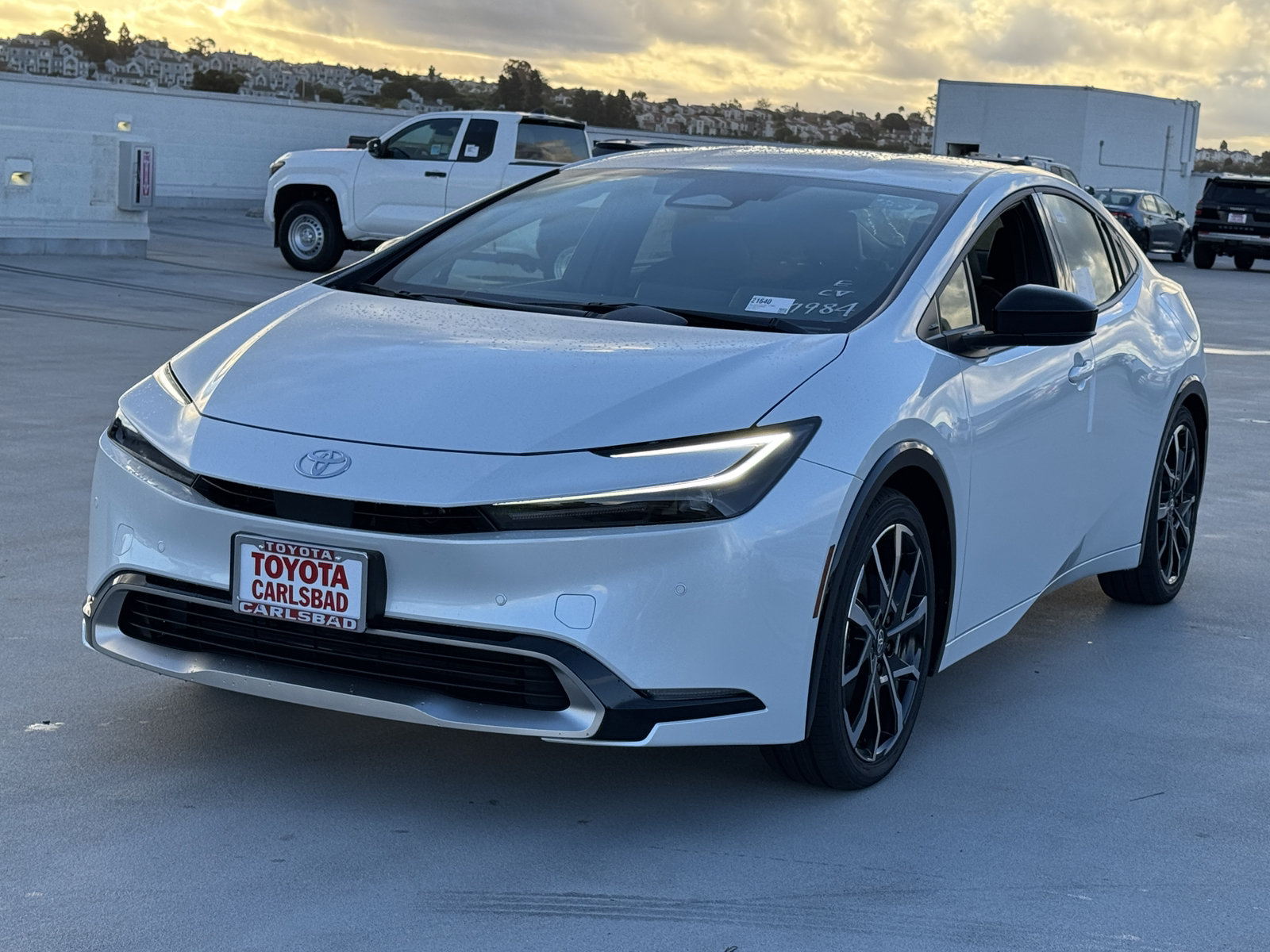 New 2027 Toyota Prius Plug-In Hybrid FWD image 11