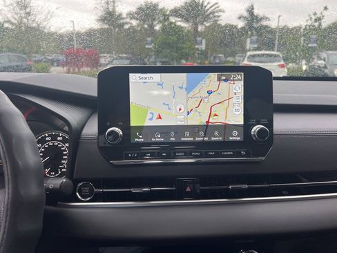 Used 2024 Mitsubishi Outlander FWD image 39