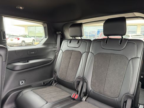 New 2025 Jeep Grand Cherokee L Altitude image 34