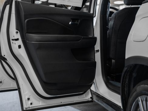 Used 2022 Honda Pilot Sport image 41