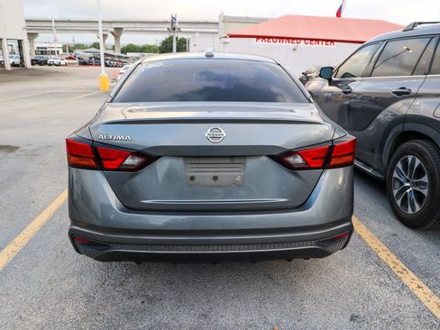 Used 2020 Nissan Altima 2.5 S FWD image 9