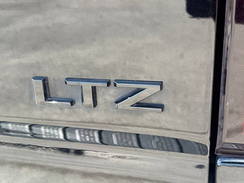 Used 2025 Chevrolet Silverado 2500 LTZ w/ LTZ Plus Package AWD/4WD image 8