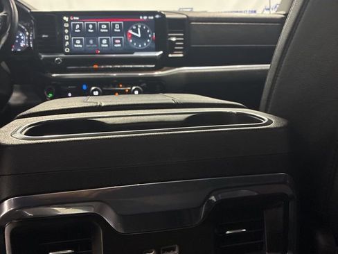Used 2023 GMC Sierra 1500 SLT w/ SLT Convenience Package AWD/4WD image 45