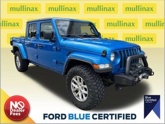 Used 2023 Jeep Gladiator Sport AWD/4WD video 1