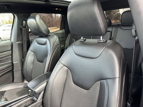 Used 2022 Jeep Compass Altitude w/ Sun and Sound Group image 13