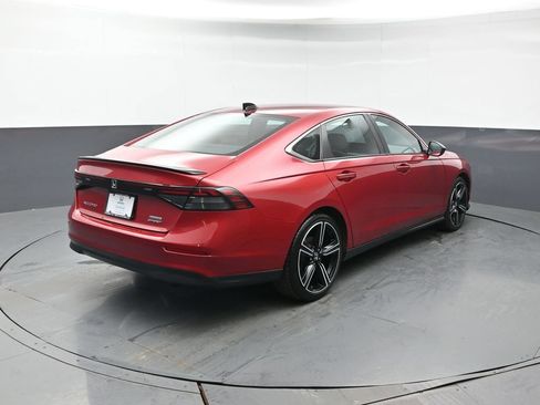 Used 2023 Honda Accord Sport image 6