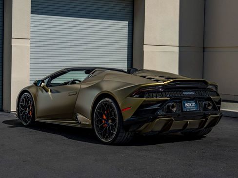 Used 2023 Lamborghini Huracan EVO RWD image 8