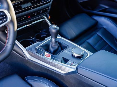 Used 2025 BMW M2 image 24