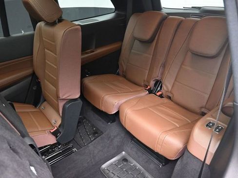 Used 2026 Mercedes-Benz GLS 450 4MATIC image 24