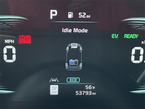 Used 2024 Kia Niro SX Touring image 15