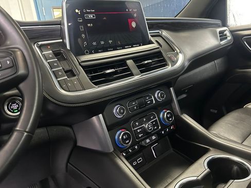 Used 2023 GMC Yukon XL SLT image 20