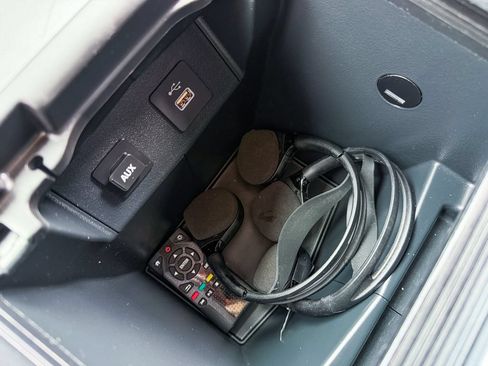 Used 2023 Honda Odyssey Touring image 29