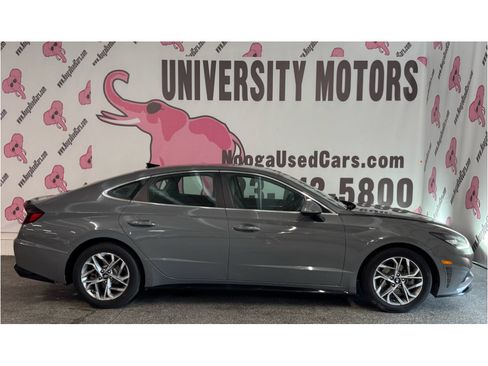Used 2020 Hyundai Sonata SEL w/ Convenience Package FWD image 9