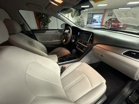 Used 2018 Hyundai Sonata SE image 14