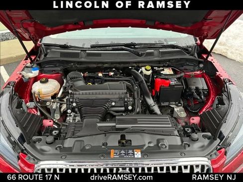 Used 2023 Lincoln Corsair AWD image 27