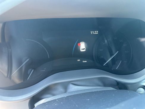 New 2026 Toyota Sienna XLE FWD image 6