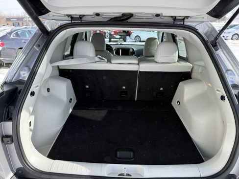 Used 2022 Jeep Cherokee Latitude Lux image 13