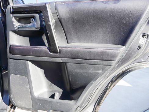 Used 2016 Toyota 4Runner Trail Premium image 28