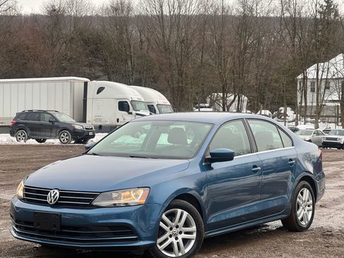 Used 2017 Volkswagen Jetta S FWD image 2