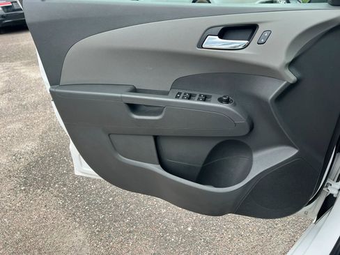 Used 2015 Chevrolet Sonic LT FWD image 5