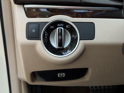 Used 2015 Mercedes-Benz E 400 Coupe image 18